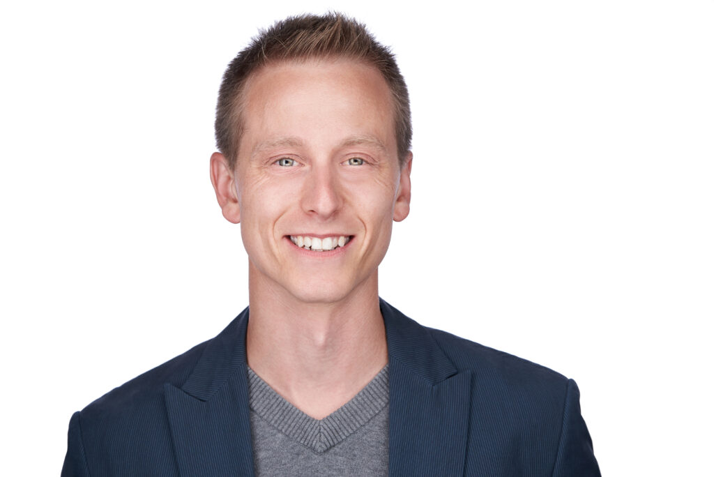 200f2-ottawa-headshot-photographer-Charles Seguin 11 Oct 201839193-Hi-Res
